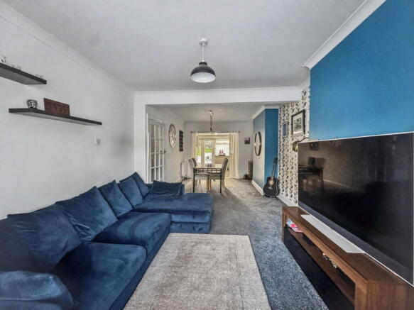 3 bed Semi-Detached for sale Image 4