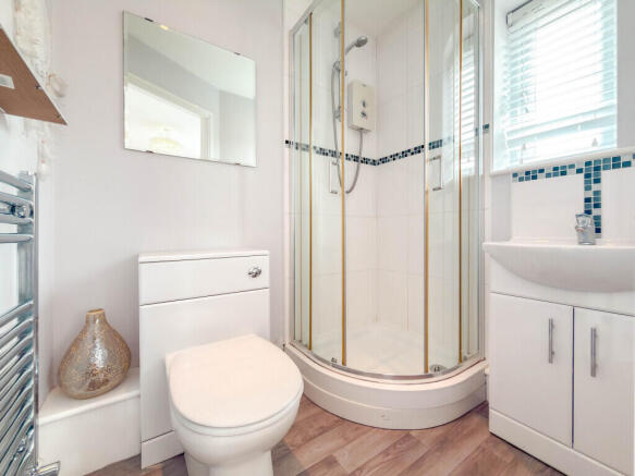3 bed House for sale Image 10
