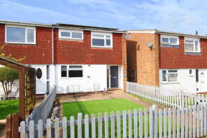 116, Howitts Gardens, St. Neots PE19 2NX