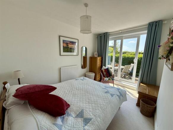 Solent View Road, Cowes photo 4
