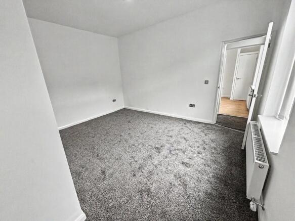 2 bed Terraced to rent Image 7
