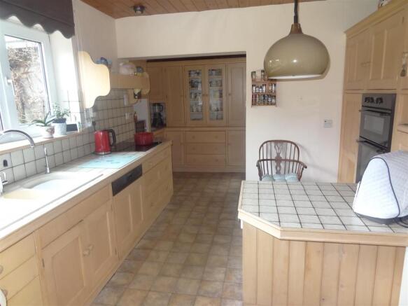 BREAKFAST KITCHEN