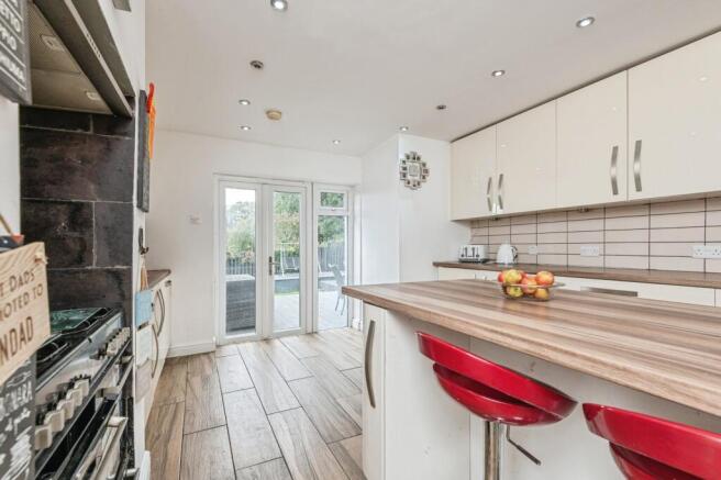2 bed Semi-Detached for sale Image 6