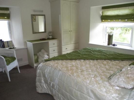Bedroom ( En Suite )
