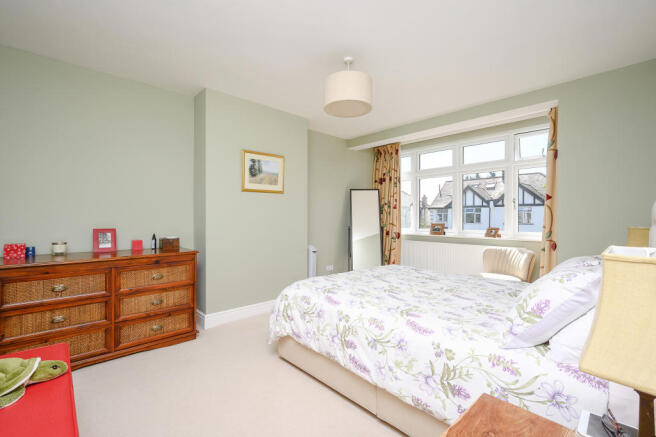 70 Aylward Road-12