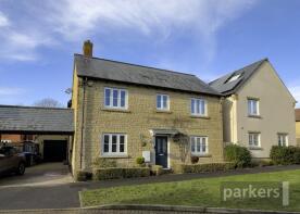 70, Hazeldene Close, Witney OX29 4AZ