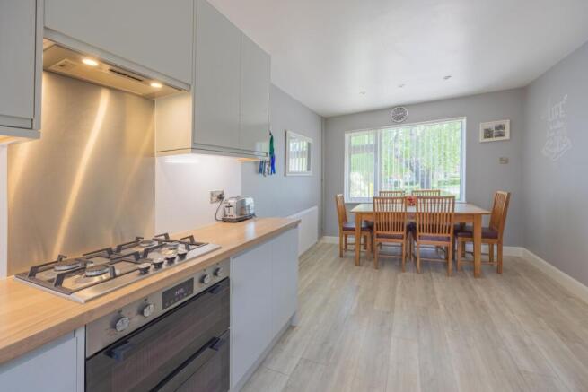 Ewemove Taunton Lime Crescent (9)