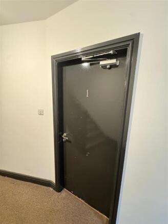 FLAT DOOR