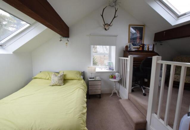bedroom/study