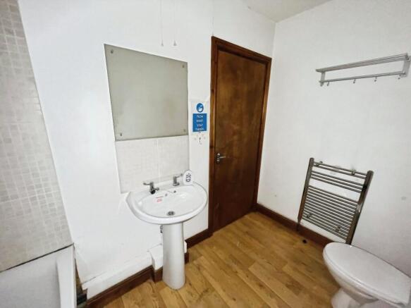 1 bed Apartment for sale Image 6