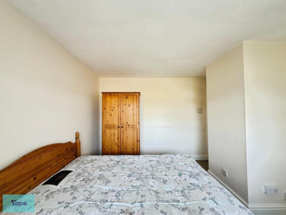 3 bed Semi-Detached for sale Image 11