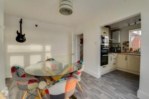 270, Tixall Road, Kingston Hill, Stafford ST16 3UE