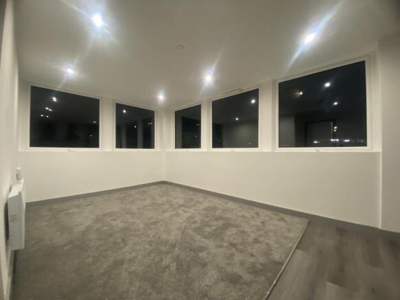 1 bed Apartment to rent Image 4