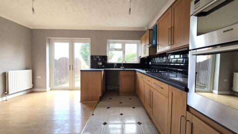 Glendower Close, Leicester, LE5