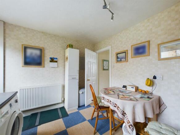 CAM01207G0-PR0394-STILL012.jpg