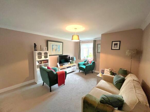 2 bed Terraced for sale Image 2