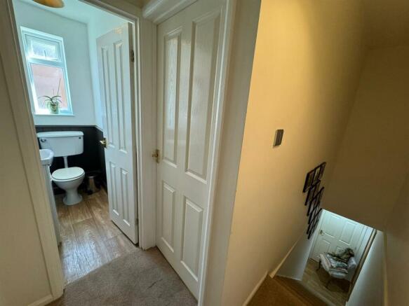 1ST FLOOR WC