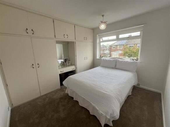 3 bed Semi-Detached for sale Image 11