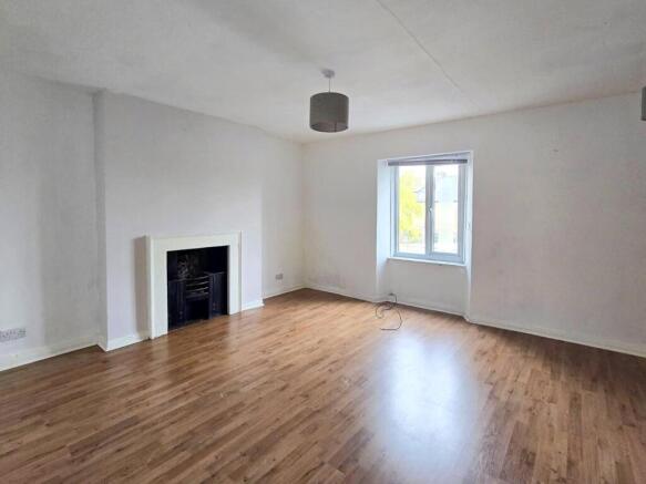 2 bed Terraced for sale Image 6