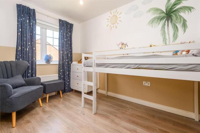 4 bed Detached to rent Image 11