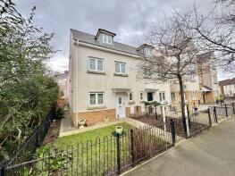 8, Moorland Green, Gorseinon, Swansea SA4 4QF