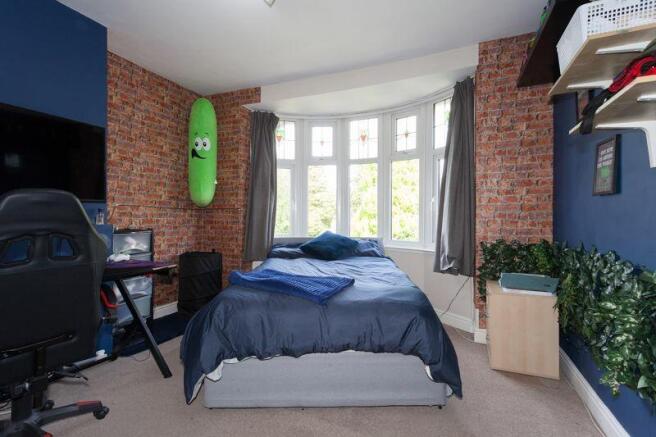 BEDROOM 2