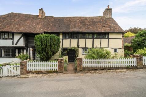The Row, Elham, CT4
