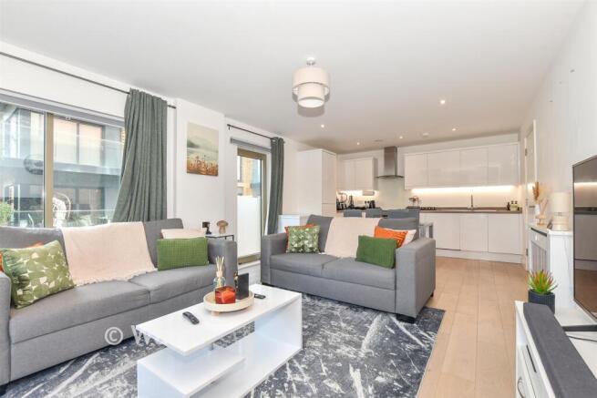 Lounge/Dining /Kitchen