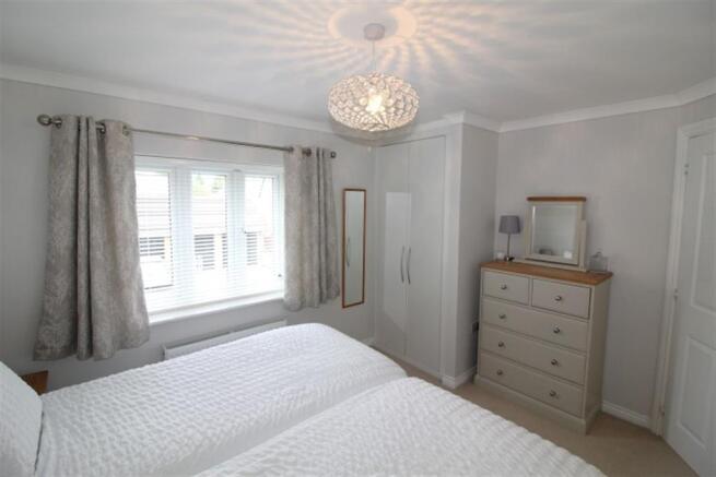 2 bed Apartment for sale Image 8
