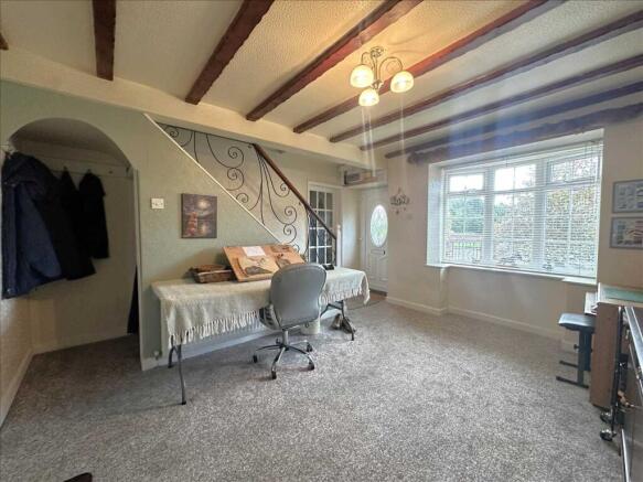 3 bed House for sale Image 4