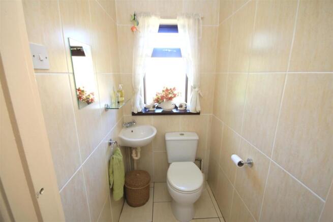 SEPARATE WC