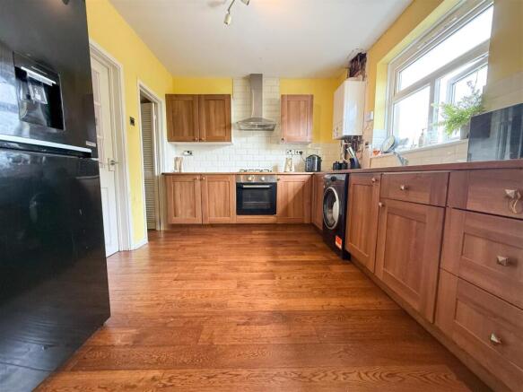 KITCHEN DINING ROOM