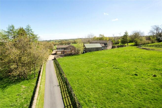 6 bed Detached for sale Image 4