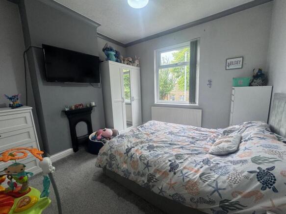 2 bed Semi-Detached for sale Image 5