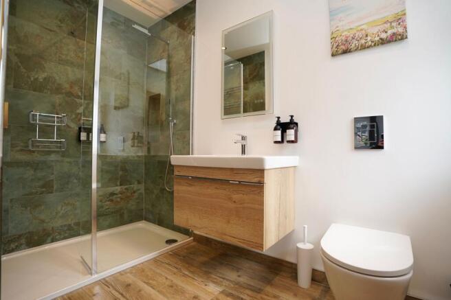 Swans Nest Ensuite