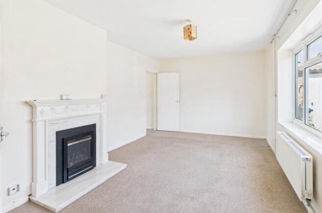 CAM02519G0-PR0308-STILL001