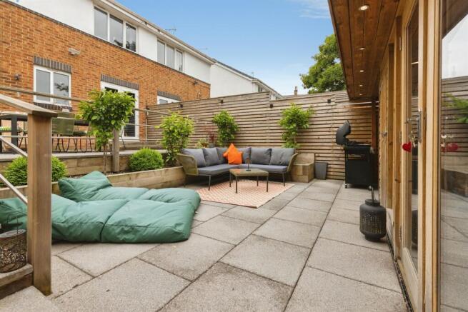 2 bed Semi-Detached for sale Image 9
