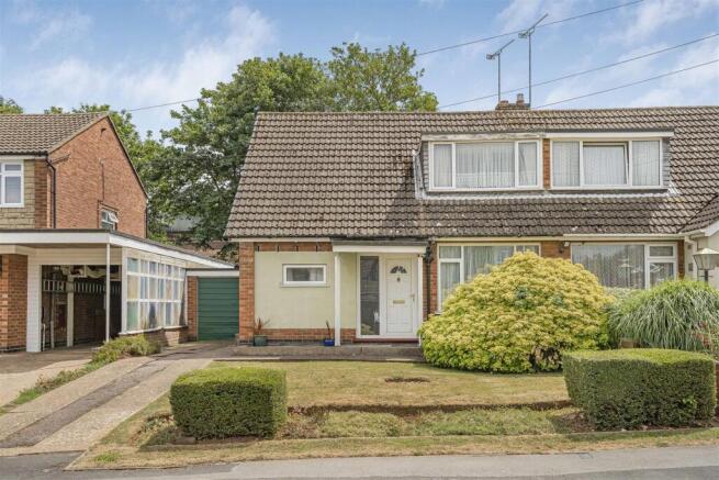 4 Manor Road