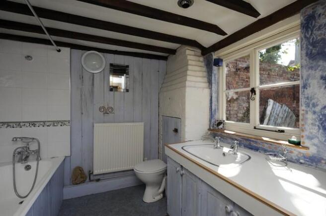 Bath1.jpg