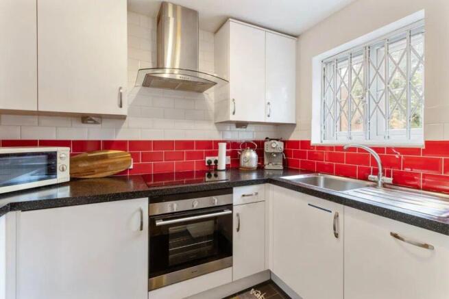 Athol Square, E14 - For Sale - Barrain London Esta