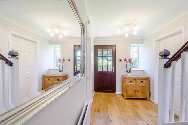 8513326-interior08.jpg