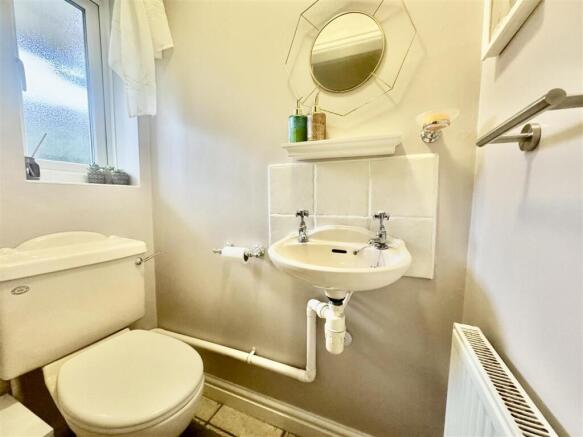 Cloakroom WC