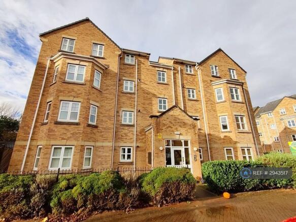 2 bed Flat to rent Image 10