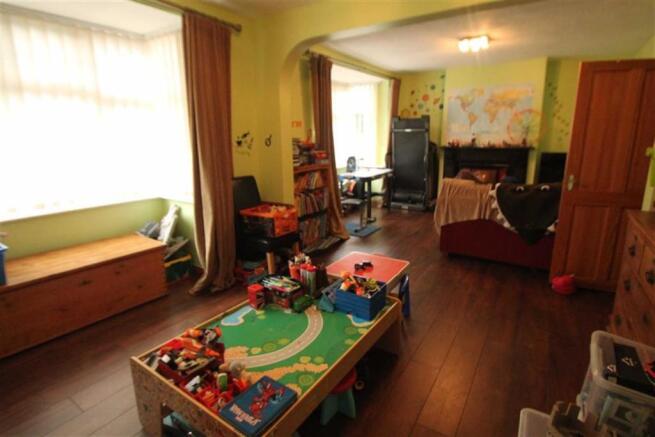 Playroom/Bedroom Fou