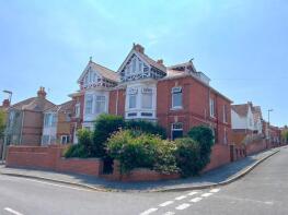 13, Essex Road, Weymouth DT4 0BA