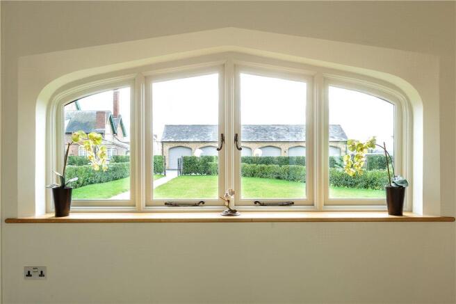 Feature Window