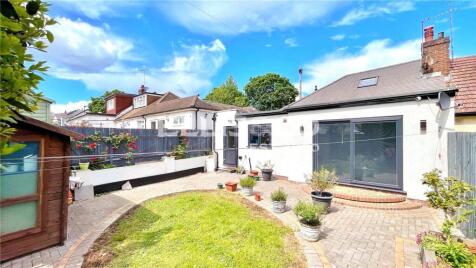 Farndale Crescent, Greenford, UB6