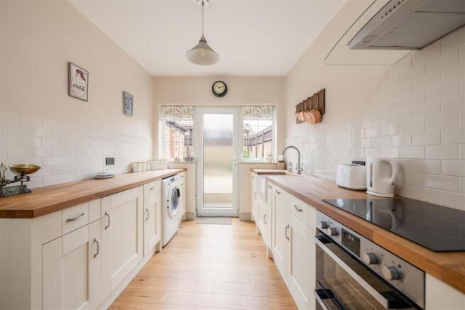 Garth Cottages 1 Kitchen-1.jpg