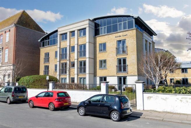 Amelia Court Front.jpg