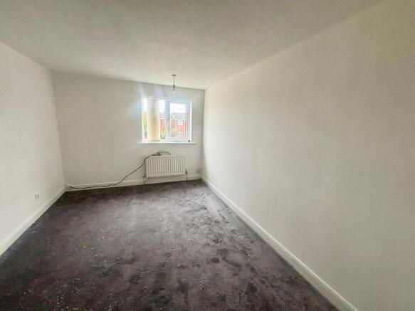 3 bed Terraced to rent Image 9